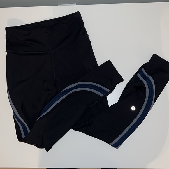 Lululemon Run Crew Tight Black / True Navy / Steam Blue size 4 with 24” inseam - Picture 9 of 12